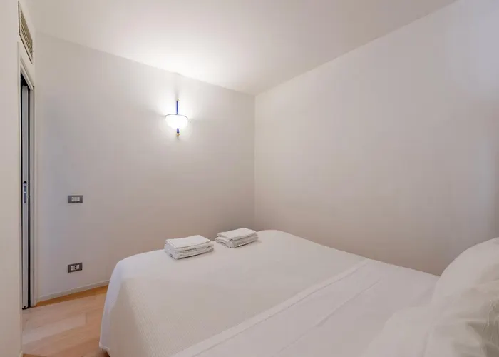 Easylife - Amazing At Rialto * Venetië