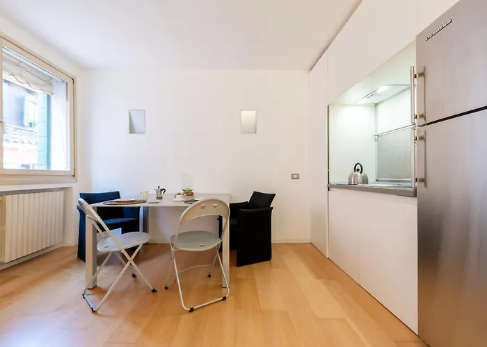 Easylife - Amazing At Rialto * Venetië