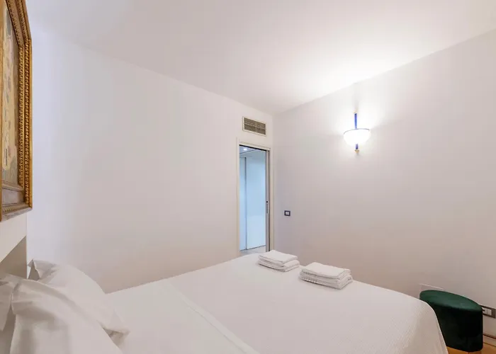 Easylife - Amazing At Rialto